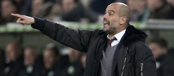 Bayern Munich coach Pep Guardiola shouts to his players during their German first division Bundesliga soccer match against VfL Wolfsburg, in Wolfsburg January 30, 2015 - Sputnik International