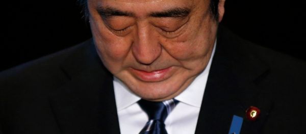 Japan's Prime Minister Shinzo Abe speaks to the media at his official residence in Tokyo February 1, 2015 Japan's Prime Minister Shinzo Abe speaks to the media at his official residence in Tokyo February 1, 2015 - Sputnik International