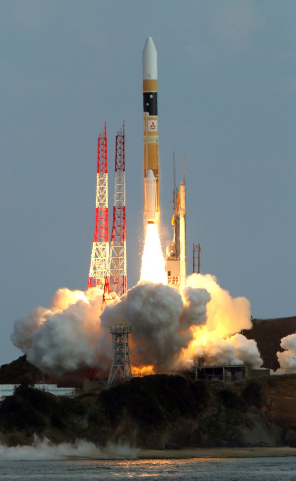 Source Says ISS Conducted Maneuver to Avoid Fragment of Japan's Rocket Stage - Sputnik International