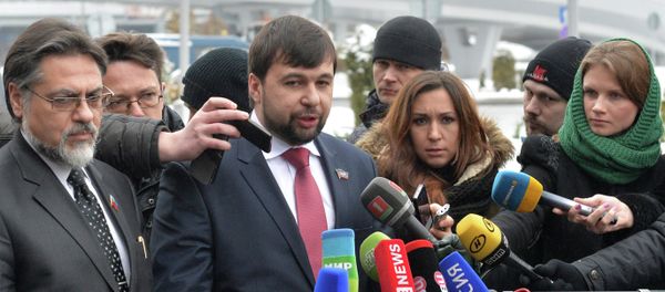 Press conference of DPR and LPR representatives in Minsk Airport Press conference of DPR and LPR representatives in Minsk Airport - Sputnik International