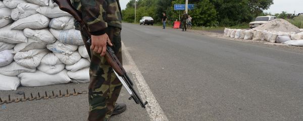 Militia checkpoint in Debaltsevo, Donetsk Region Militia checkpoint in Debaltsevo, Donetsk Region - Sputnik International
