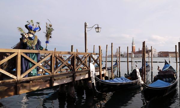 Glamorous Masquerade: Italy's Dramatic Carnival - Sputnik International