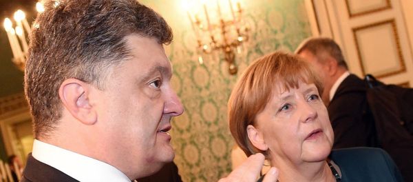 Petro Poroshenko and Angela Merkel - Sputnik International