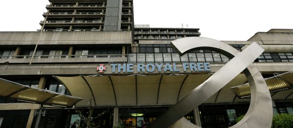 A second British military health care worker was transported from Sierra Leone and admitted to a London hospital for Ebola monitoring A second British military health care worker was transported from Sierra Leone and admitted to a London hospital for Ebola monitoring - Sputnik International