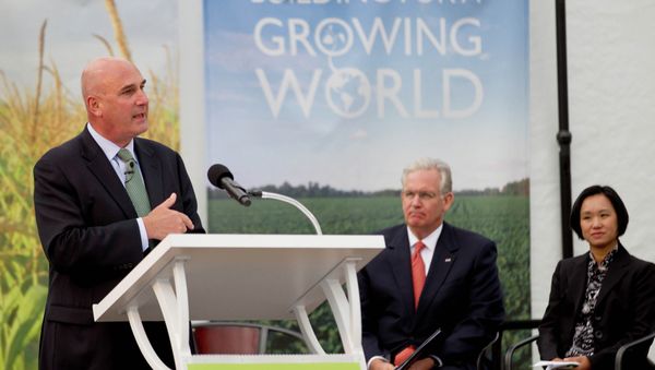 Monsanto CEO Hugh Grant says studies have shown no link between GMOs and adverse health effects. - Sputnik International