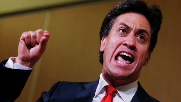 Labour Party leader, Ed Miliband, campaigns in the Scottish independence referendum in 2014 - Sputnik International