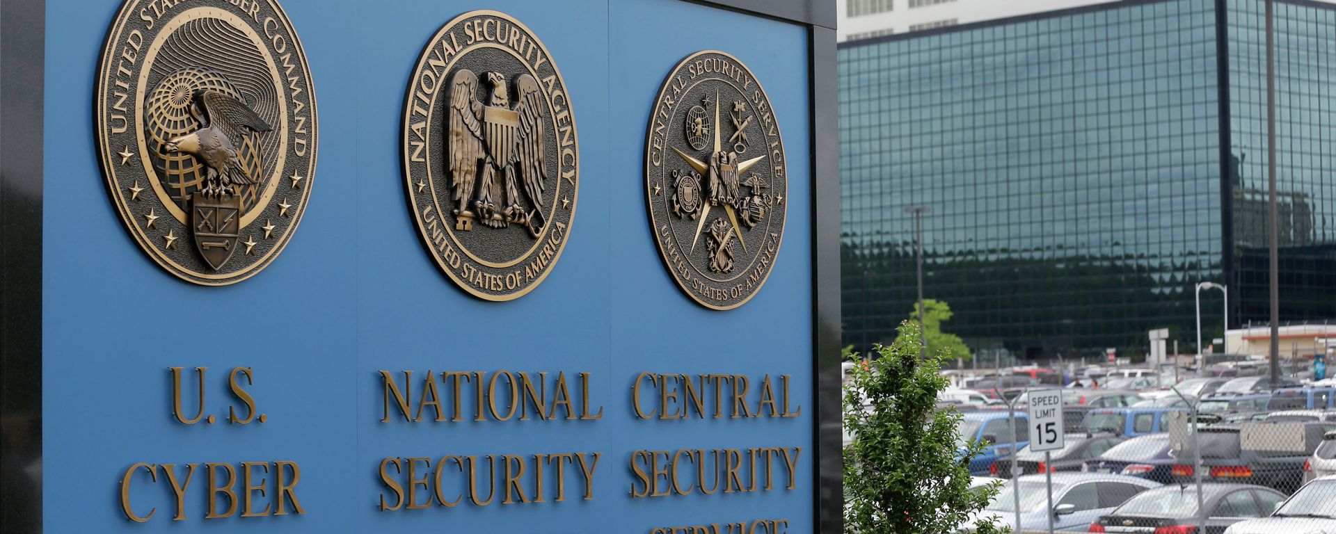 The government can use information in court about US citizens obtained through the Foreign Surveillance Intelligence Act (FISA) which ostensibly targets only foreigners, according to an Obama administration report released Tuesday.  - Sputnik International, 1920, 28.02.2023