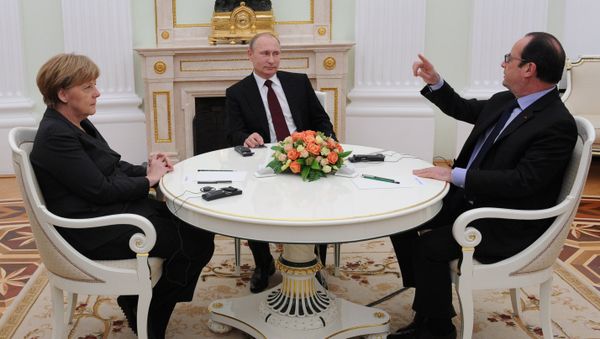 Russian President Vladimir Putin holds meeting with FRG Chancellor Angela Merkel and President of France Francois Hollande Russian President Vladimir Putin holds meeting with FRG Chancellor Angela Merkel and President of France Francois Hollande - Sputnik International