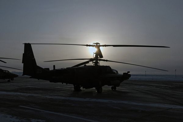 Ka-52 Attack Helicopter: Fly Like a Butterfly, Sting Like an Alligator Ka-52 Attack Helicopter: Fly Like a Butterfly, Sting Like an Alligator - Sputnik International