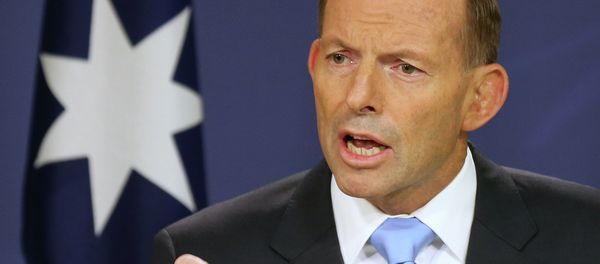 Australian Prime Minister Tony Abbott makes a statement at the government offices in Sydney, Australia Friday, Feb. 6, 2015 Australian Prime Minister Tony Abbott makes a statement at the government offices in Sydney, Australia Friday, Feb. 6, 2015 - Sputnik International