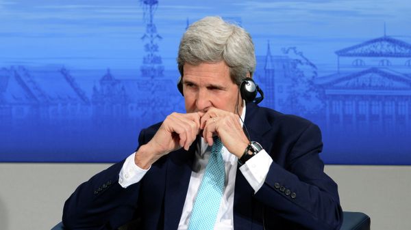US Secretary of State John Kerry attends a panel discussion on stage during the third day of the 51st Munich Security Conference (MSC) in Munich, southern Germany, on February 8, 2015 - Sputnik International