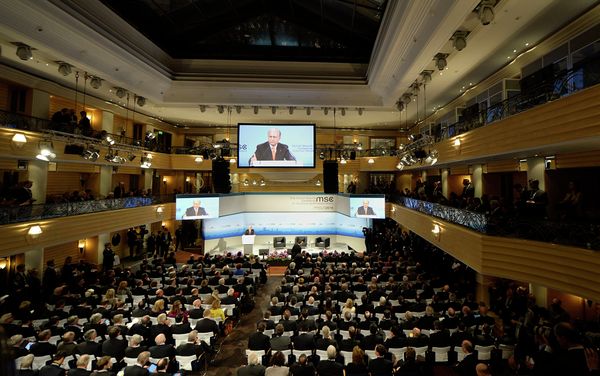 Wolfgang Ischinger, Chairman of the Munich Security Conference delivers his speech during the opening of the 51st Munich Security Conference (MSC) at the Bayerischer Hof Hotel in Munich, southern Germany, on February 6, 2015 Wolfgang Ischinger, Chairman of the Munich Security Conference delivers his speech during the opening of the 51st Munich Security Conference (MSC) at the Bayerischer Hof Hotel in Munich, southern Germany, on February 6, 2015 - Sputnik International