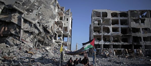 Palestinian men in Gaza - Sputnik International