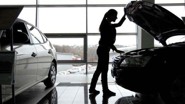 Laura car dealership in Sochi Laura car dealership in Sochi - Sputnik International
