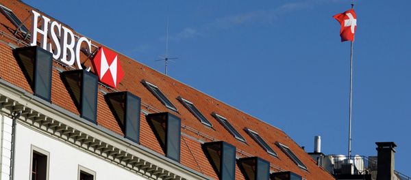 A HSBC logo is pictured at a Swiss branch of the bank, in Geneva February 9, 2015 - Sputnik International