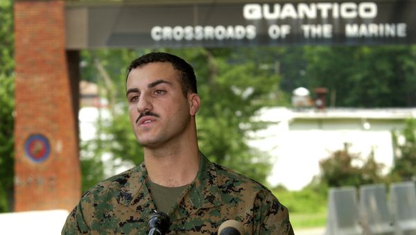 Marine Cpl. Wassef Ali Hassoun makes a statement to the press outside Quantico Marine Base in Quantico, Virginia, in July 2004. - Sputnik International