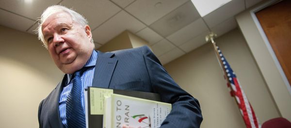 Sergey Kislyak, Russia's ambassador to the US speaks with reporters following his address on the Syrian situation, Friday, Sept. 6, 2013 - Sputnik International