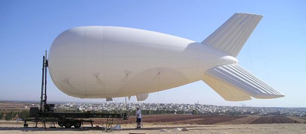 Large recon balloons originally meant to spot Taliban fighters are now searching for immigrants along the Rio Grande. - Sputnik International