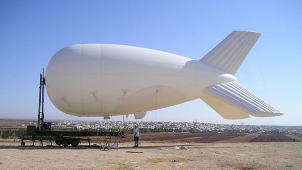 Large recon balloons originally meant to spot Taliban fighters are now searching for immigrants along the Rio Grande. - Sputnik International