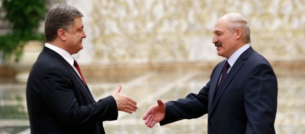 Petro Poroshenko and Alexander Lukashenko - Sputnik International