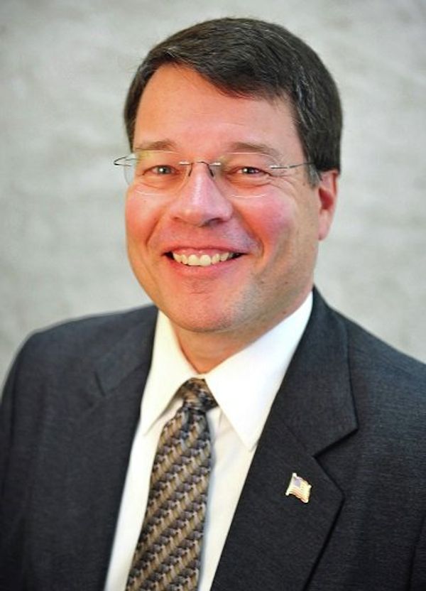Representative David Moore - Sputnik International