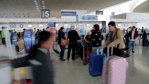 Charles de Gaulle airport - Sputnik International
