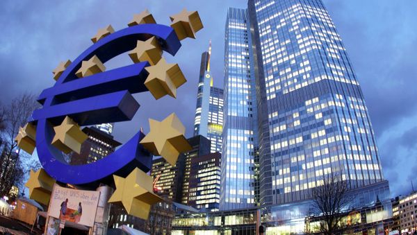 Euro sculpture stands in front of the European Central Bank, right, in Frankfurt, Germany - Sputnik International