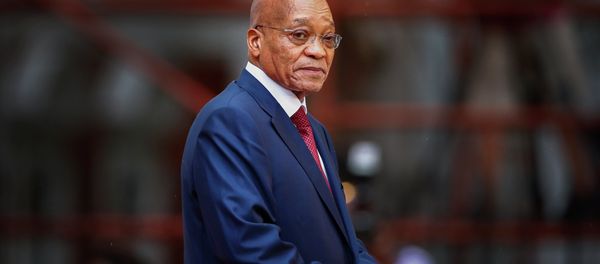 South African president, Jacob Zuma, arrives for the formal opening of parliament in Cape Town on February 12, 2015 - Sputnik International