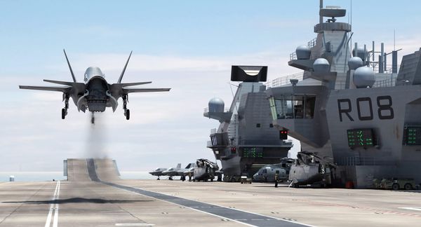 Fifth Generation: The Most Advanced Fighter Jets of 21st Century - Sputnik International