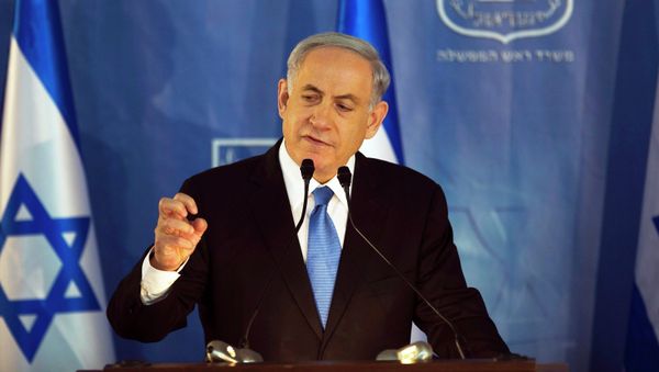 Israel's Prime Minister Benjamin Netanyahu speaks during a handover ceremony at the prime minister's office in Jerusalem, in which the new Chief of Staff Lieutenant-General Gadi Eizenkot replaced outgoing Chief of Staff Lieutenant-General Benny Gantz, February 16, 2015 - Sputnik International