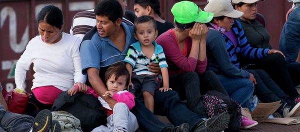 Immigrants traveling to US from south of the border - Sputnik International