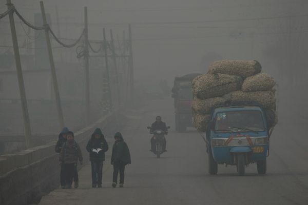 Hazy Sights of China Covered in Smog - Sputnik International