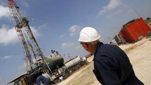 Oil-drilling platform in Israel Oil-drilling platform in Israel - Sputnik International