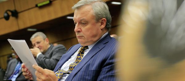 Russia's ambassador to the International Atomic Energy Agency (IAEA) Grigory Berdennikov reads documents Russia's ambassador to the International Atomic Energy Agency (IAEA) Grigory Berdennikov reads documents - Sputnik International