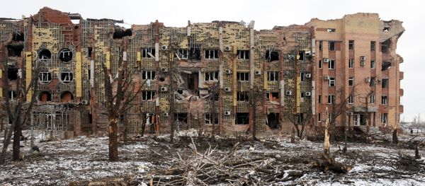 A building destroyed by shelling in the airport of Donetsk A building destroyed by shelling in the airport of Donetsk - Sputnik International