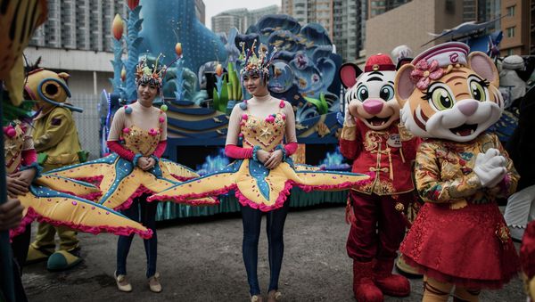 Performers gather during preparations for Chinese lunar new year celebrations in Hong Kong - Sputnik International