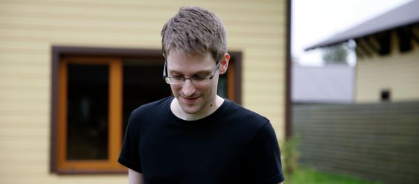 Former US National Security Agency (NSA) contractor Edward Snowden Former US National Security Agency (NSA) contractor Edward Snowden - Sputnik International