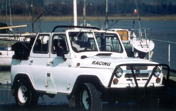 Civilian variant of the UAZ-469 in Italy Civilian variant of the UAZ-469 in Italy - Sputnik International