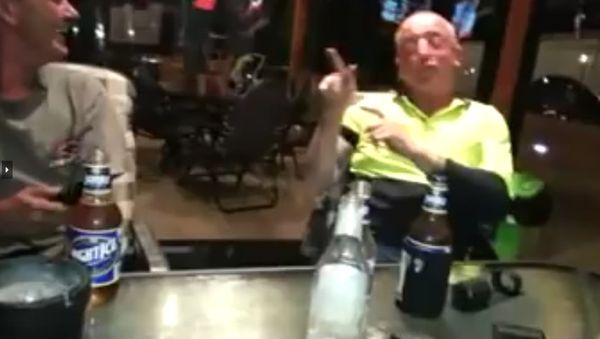 Aussies, Beer and Taser... Guess What Happens Next - Sputnik International