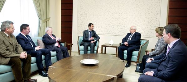 Syria's President Bashar al-Assad meets with a French delegation. Syria's President Bashar al-Assad meets with a French delegation. - Sputnik International