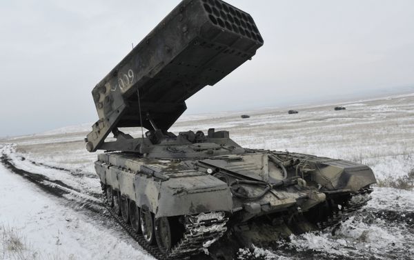 The TOS-1A variant of the TOS-1 Buratino (Pinocchio) heavy flamethrower, nicknamed the 'Solntsepyok' (Sun Heat). - Sputnik International