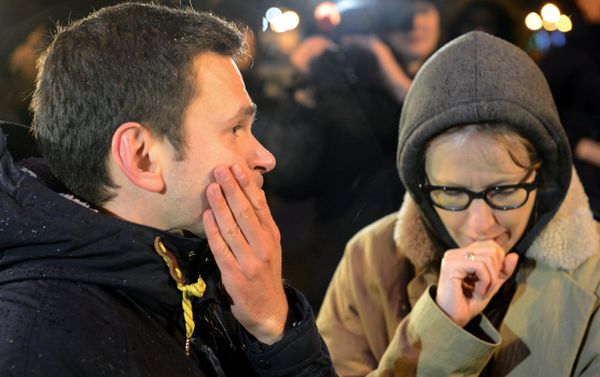 Oppositioner Ilya Yashin and TV host Ksenia Sobchak on the site of the killing of leading opposition figure and former deputy prime minister Boris Nemtsov Oppositioner Ilya Yashin and TV host Ksenia Sobchak on the site of the killing of leading opposition figure and former deputy prime minister Boris Nemtsov - Sputnik International