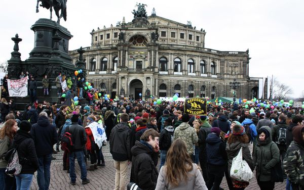 Antiracism Demo in Dresden Antiracism Demo in Dresden - Sputnik International