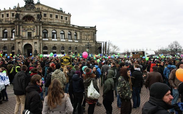 Antiracism Demo in Dresden Antiracism Demo in Dresden - Sputnik International
