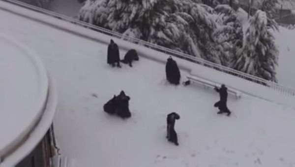 Franciscan Monks in snowball fight - Sputnik International