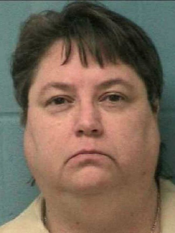 Kelly Gissendaner was scheduled to be executed at 7 p.m. on Monday for the murder of her husband, but the drug, pentobarbital, appeared cloudy. Kelly Gissendaner was scheduled to be executed at 7 p.m. on Monday for the murder of her husband, but the drug, pentobarbital, appeared cloudy. - Sputnik International