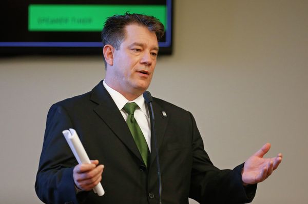 Oklahoma Rep. Mike Christian, R-Oklahoma City, speaks during a House Judiciary Committee meeting in Oklahoma City, Tuesday, Feb. 10, 2015. Both the House and Senate Judiciary Committees voted on similar bills to authorize nitrogen hypoxia, which causes death by depleting the supply of oxygen in the blood, as Oklahoma's backup method of execution if lethal injection is ruled unconstitutional or if the deadly drugs become unavailable. Oklahoma Rep. Mike Christian, R-Oklahoma City, speaks during a House Judiciary Committee meeting in Oklahoma City, Tuesday, Feb. 10, 2015. Both the House and Senate Judiciary Committees voted on similar bills to authorize nitrogen hypoxia, which causes death by depleting the supply of oxygen in the blood, as Oklahoma's backup method of execution if lethal injection is ruled unconstitutional or if the deadly drugs become unavailable. - Sputnik International