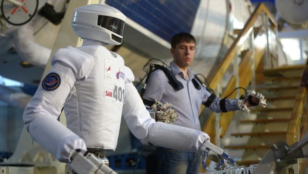Russian cosmonaut robot displayed at Cosmonauts Training Center - Sputnik International