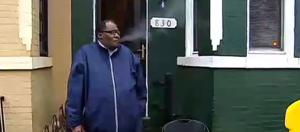 The temporary ruling came after Edwin Gray’s next door neighbors filed a lawsuit claiming they can smell the smoke in their home through shared holes in their basement. The temporary ruling came after Edwin Gray’s next door neighbors filed a lawsuit claiming they can smell the smoke in their home through shared holes in their basement. - Sputnik International