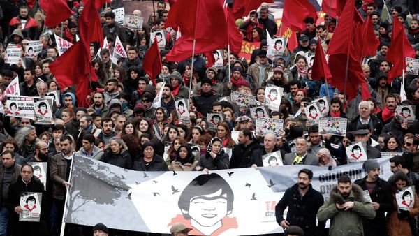 Demonstrators shout anti-goverment slogans as they attend commemoration for Berkin Elvan in Istanbul March 7, 2015 Demonstrators shout anti-goverment slogans as they attend commemoration for Berkin Elvan in Istanbul March 7, 2015 - Sputnik International